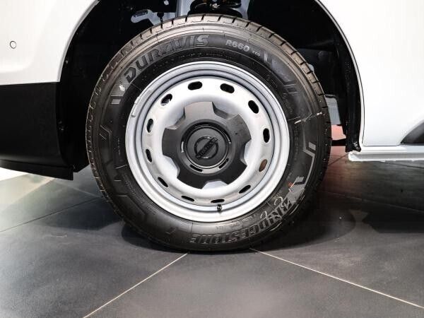 Gebraucht Nissan Primastar N-Connecta 131 PS (96 kW) 2024 Weiß (glacier white) Van / Kleinbus