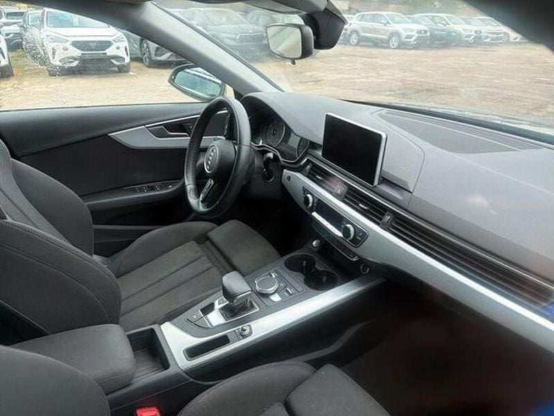 Gebraucht Audi A4 S-Line 150 PS (110 kW) 2019 Schwarz Kombi