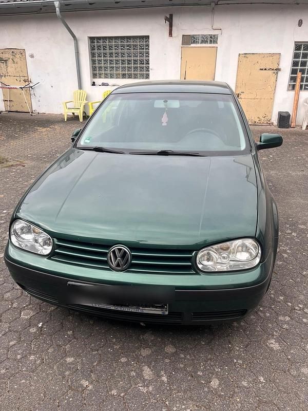 Grün Gebraucht 2000 VW Golf IV Limousine | 500 € (Superpreis) - Bild 1/4