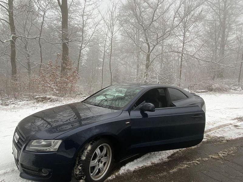 Gebraucht Audi A5 Sport 265 PS (194 kW) 2011 Blau Coupé