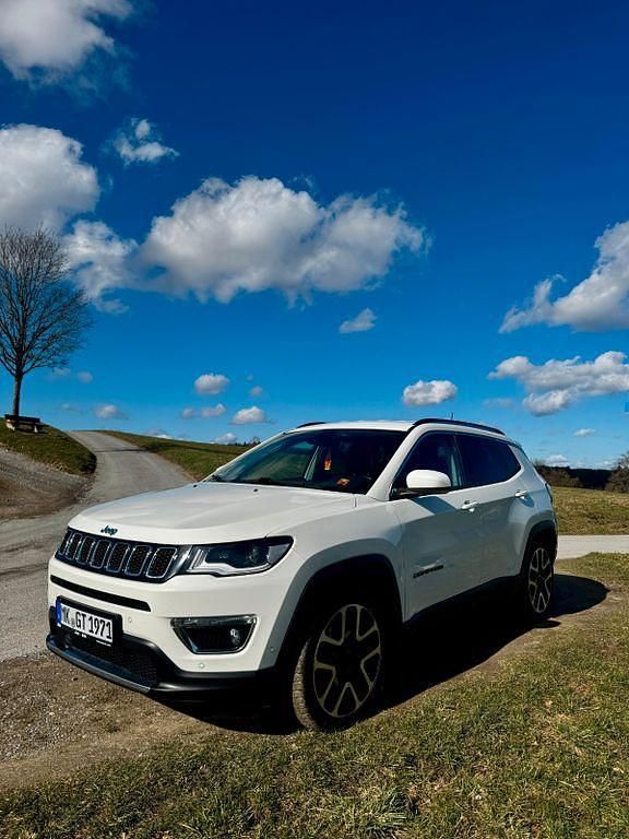 Gebraucht Jeep Compass Limited 150 PS (110 kW) 2021 Weiß SUV