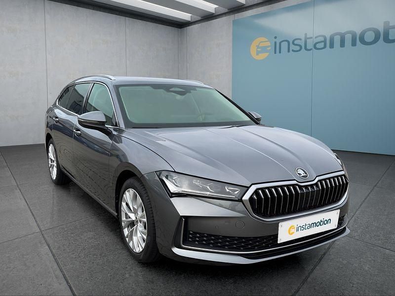Gebraucht Skoda Superb 204 PS (150 kW) 2024 Grau Kombi