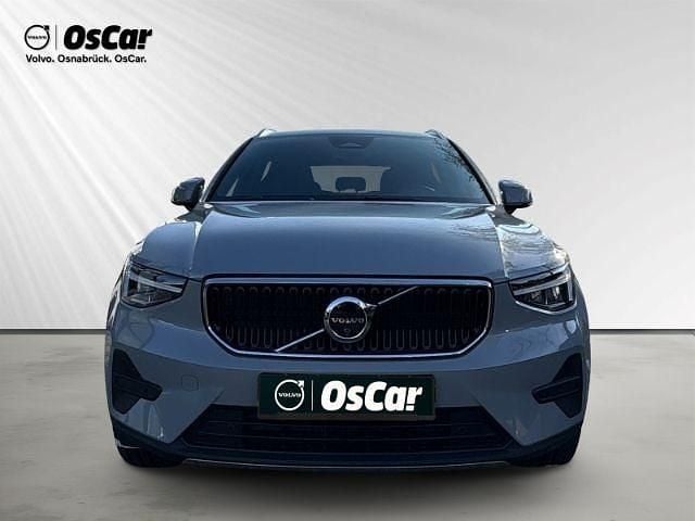 Gebraucht Volvo XC40 Core 163 PS (119 kW) 2025 Grau SUV