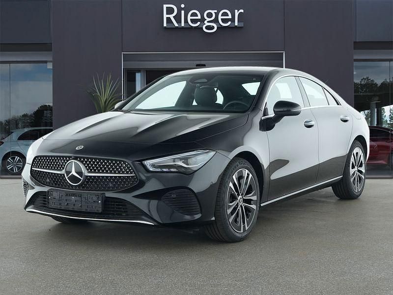 Schwarz Gebraucht 2024 Mercedes CLA180 Advanced Limousine | 29.980 € (Fairer Preis) - Bild 1/4