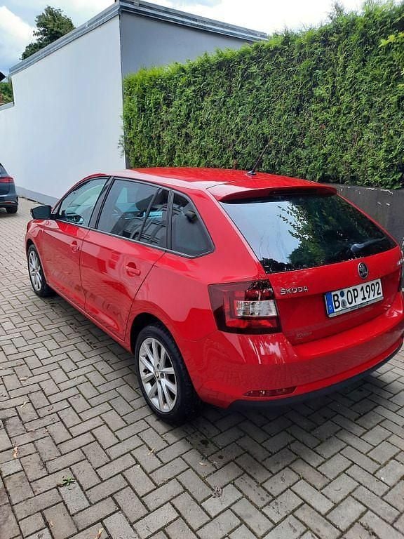 Rot Gebraucht 2019 Skoda Rapid Ambition Limousine | 8.400 € (Guter Preis) - Bild 1/4