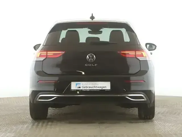 Gebraucht VW Golf VIII Move 116 PS (85 kW) 2024 Schwarz Limousine