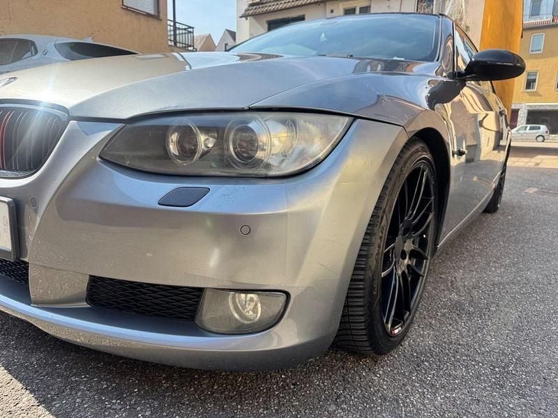 Gebraucht BMW 325 218 PS (160 kW) 2006 Grau Coupé