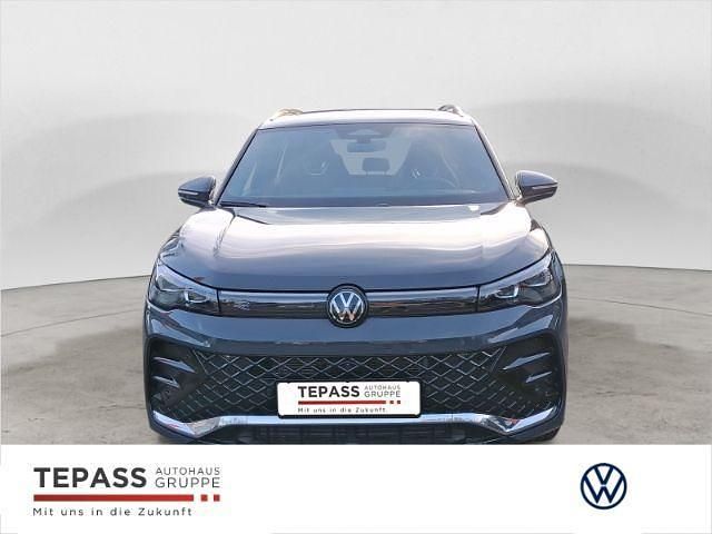 Neu VW Tiguan R-line 150 PS (110 kW) 2026 Grau SUV