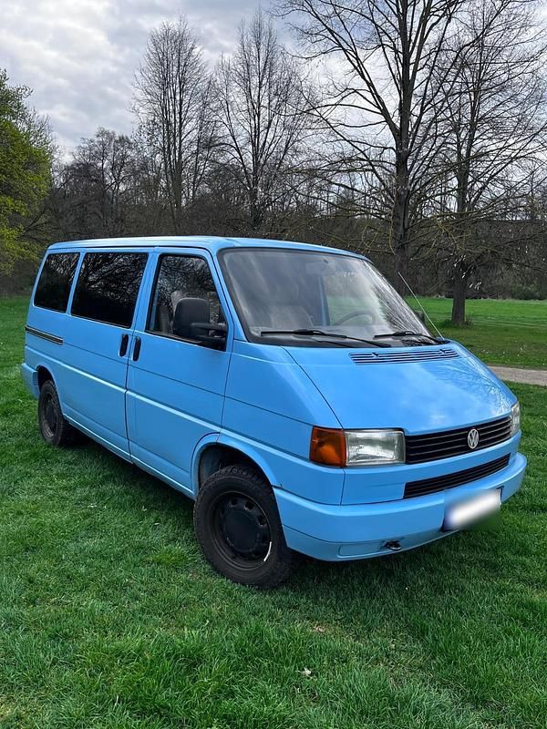 Second-hand VW Transporter 78 CP (57 kW) 1995 Albastru Van