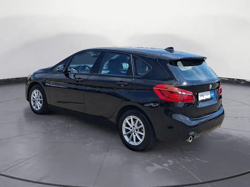 Gebraucht BMW 216 Active Tourer Advantage 109 PS (80 kW) 2021 Schwarz Van / Kleinbus