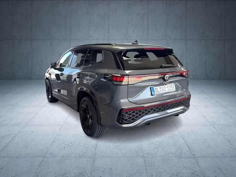 Gebraucht VW Tayron R-line 272 PS (200 kW) 2025 Grau SUV