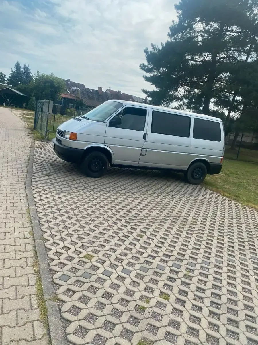 Gebraucht VW T4 102 PS (75 kW) 2002 Silber Van