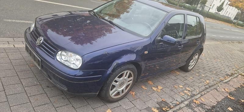 Blau Gebraucht 2001 VW Golf IV Kleinwagen | 899 € (Superpreis) - Bild 1/4