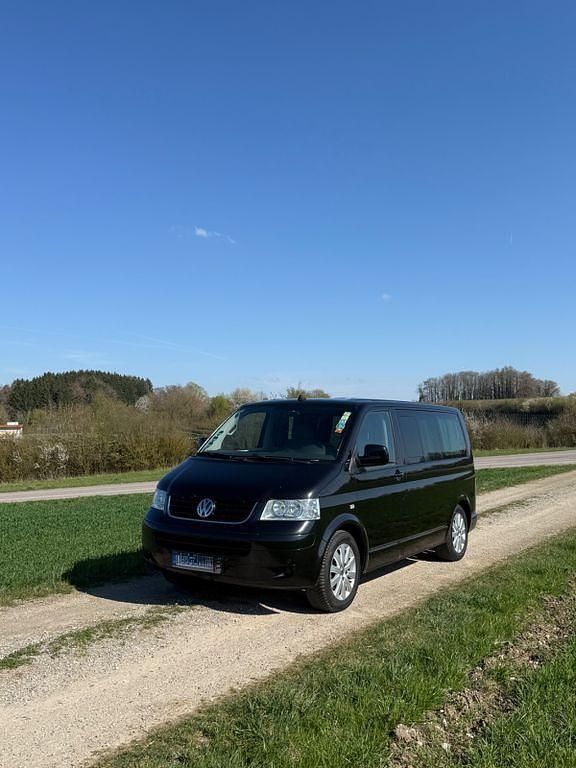 Second-hand VW T5 102 CP (75 kW) 2007 Negru Van
