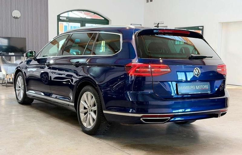 Gebraucht VW Passat Highline 190 PS (139 kW) 2019 Blau Kombi