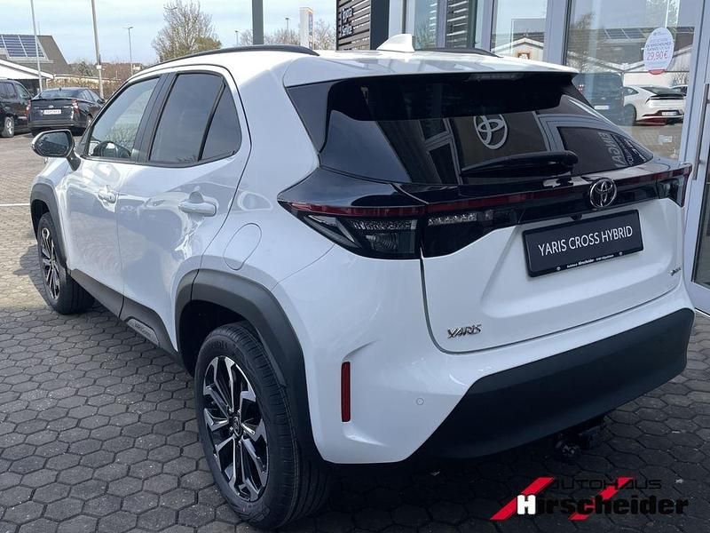 Gebraucht Toyota Yaris Cross 131 PS (96 kW) 2025 Weiß SUV