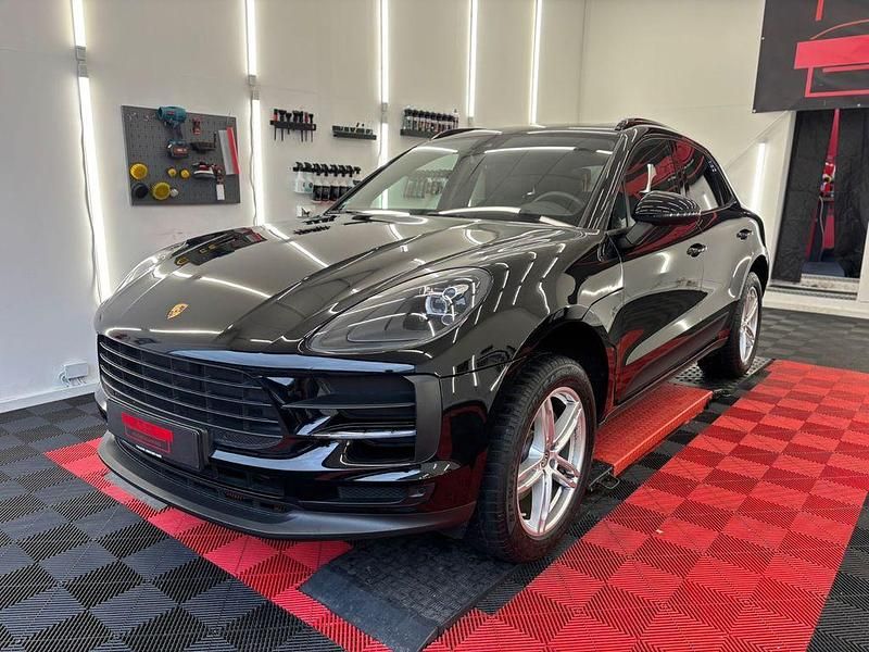 Gebraucht Porsche Macan 245 PS (180 kW) 2020 Schwarz SUV