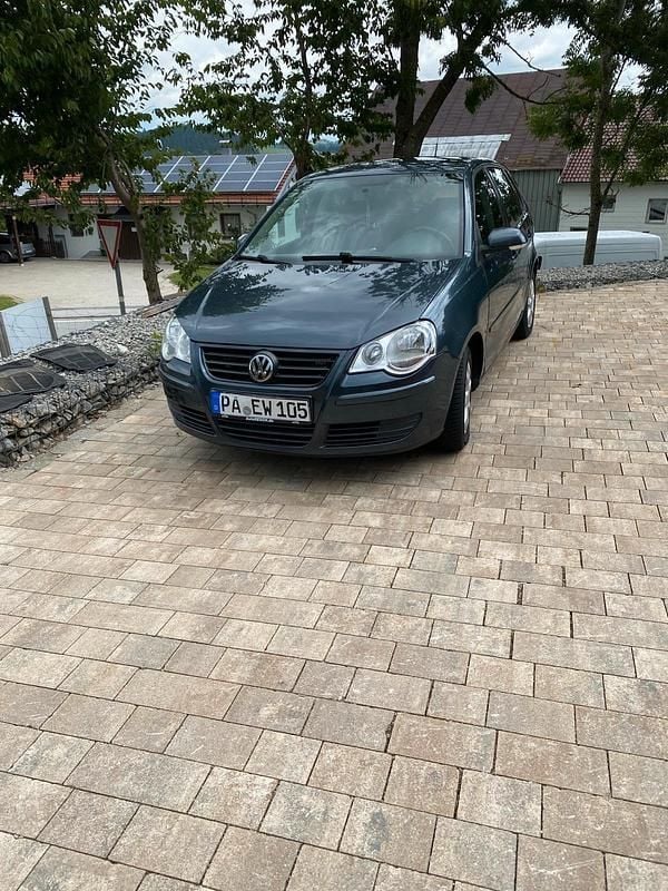 Grau Gebraucht 2006 VW Polo Kleinwagen | 750 € (Superpreis) - Bild 1/4