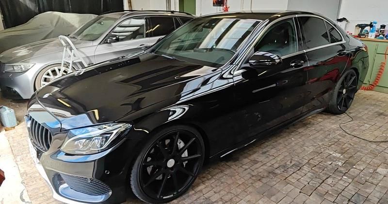Gebraucht Mercedes C250 AMG 204 PS (150 kW) 2014 Schwarz Limousine
