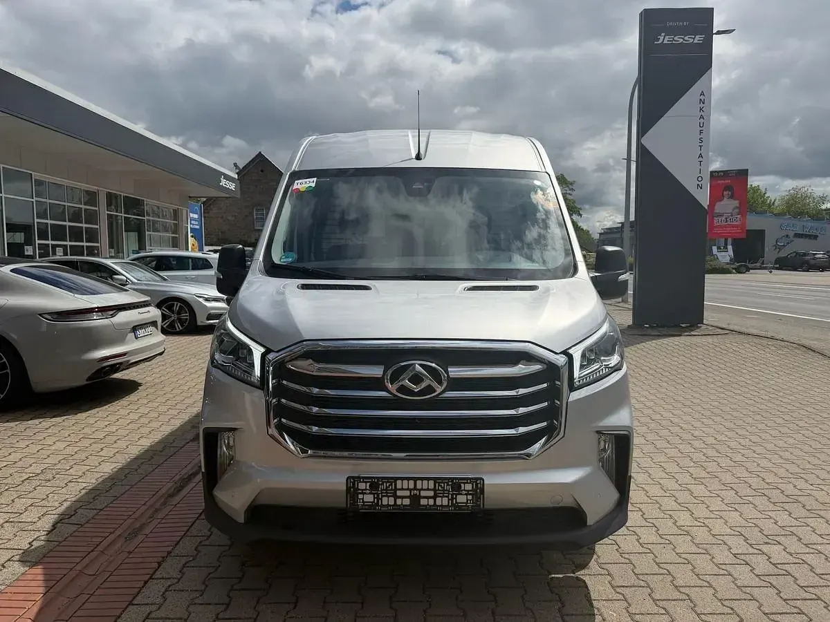 Gebraucht Maxus V90 148 PS (108 kW) 2024 Silber metallic Van