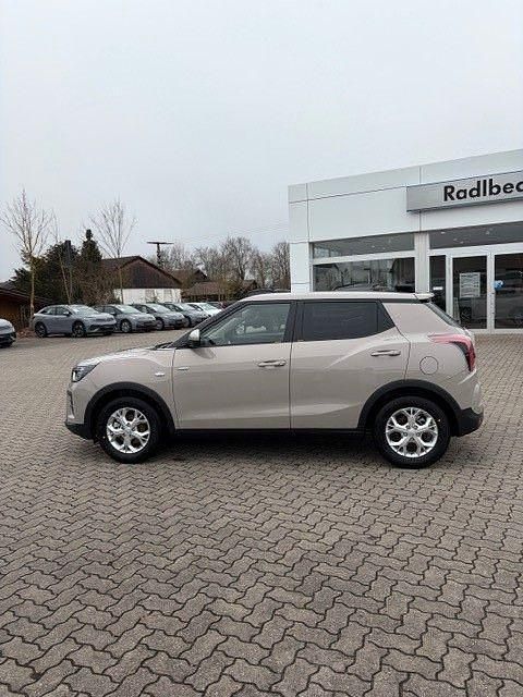 Neu SsangYong Tivoli 163 PS (119 kW) 2026 Beige SUV