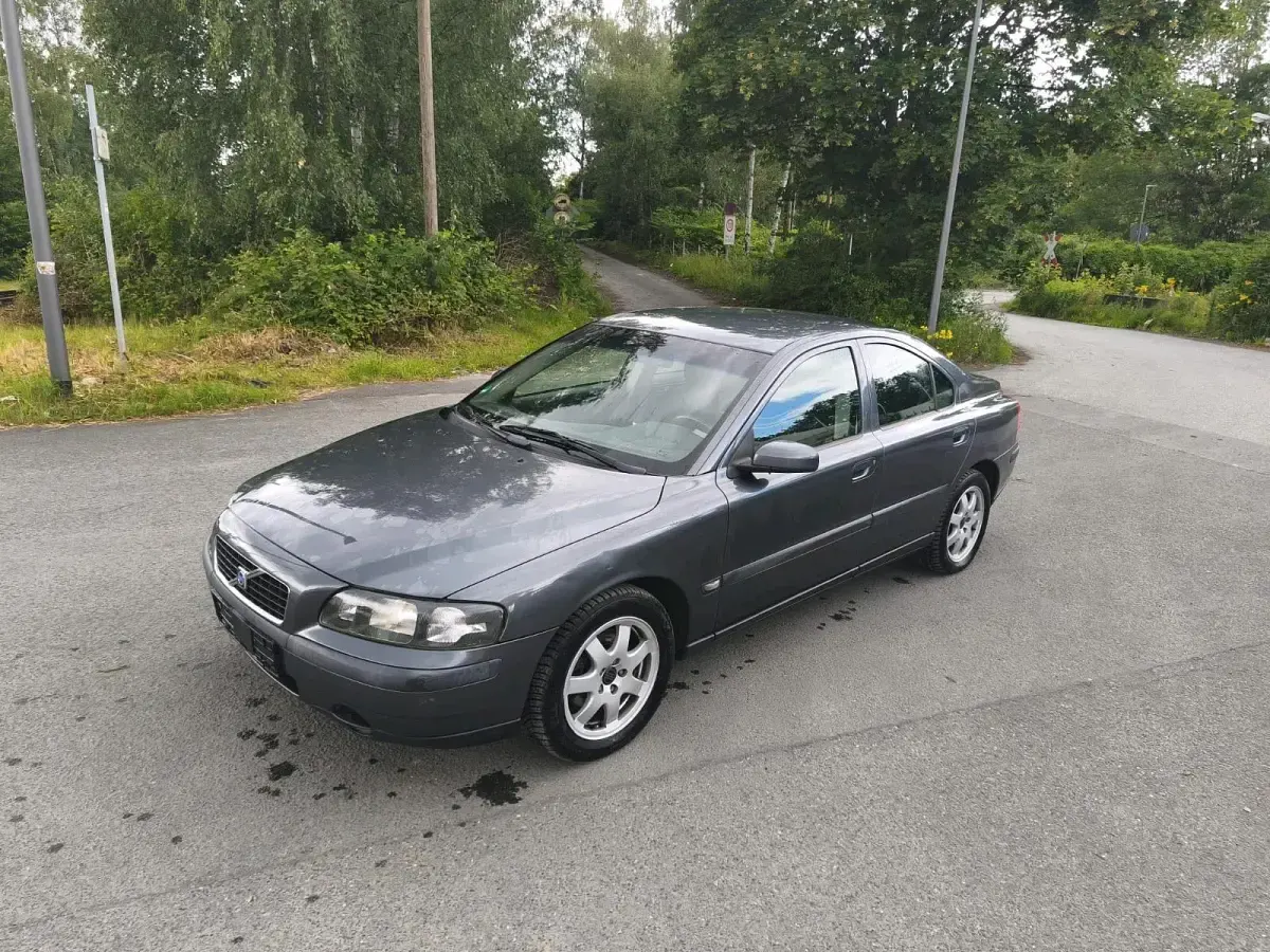 Gebraucht Volvo S60 140 PS (102 kW) 2003 Grau Limousine