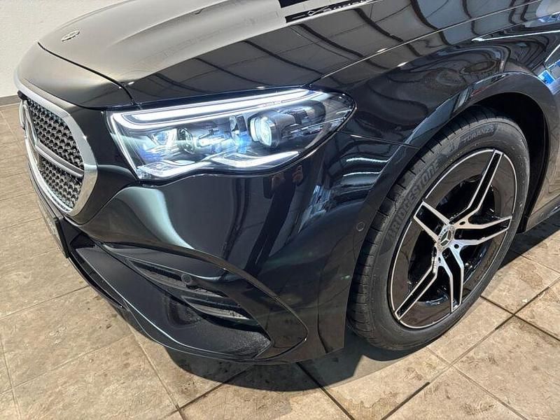 Gebraucht Mercedes E200 AMG 204 PS (150 kW) 2026 Schwarz Limousine