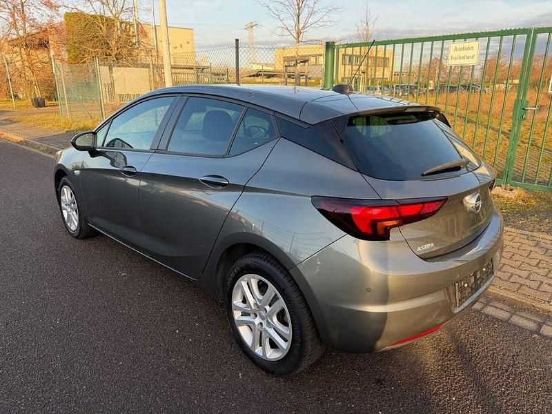 Gebraucht Opel Astra Edition 110 PS (80 kW) 2021 Grau Limousine