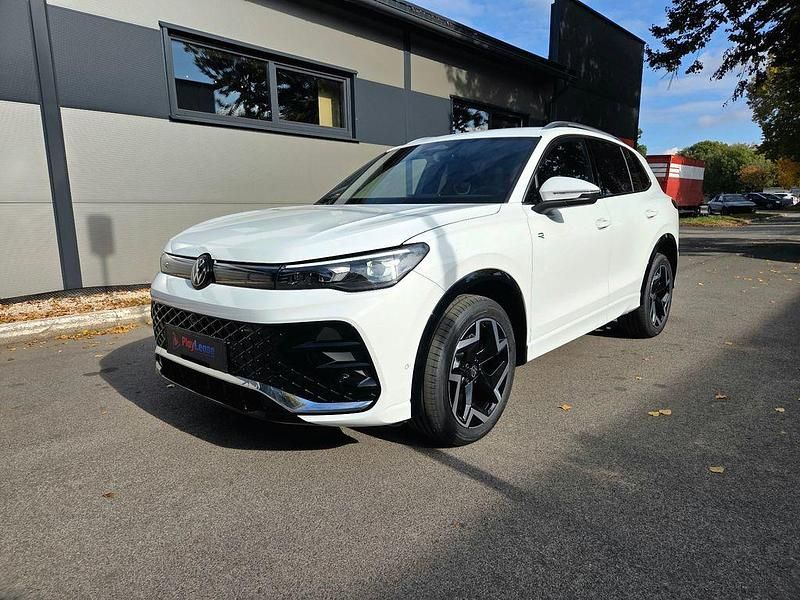 Weiß Neu 2025 VW Tiguan R-line SUV | 44.950 € (Superpreis) - Bild 1/4