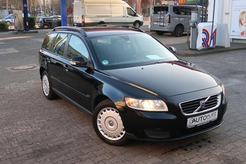 Gebraucht Volvo V50 101 PS (74 kW) 2009 Schwarz Kombi