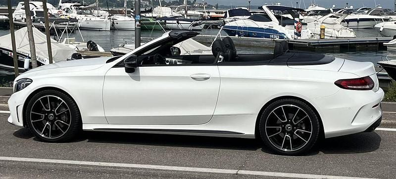 Gebraucht Mercedes C300 258 PS (189 kW) 2019 Weiß Cabrio