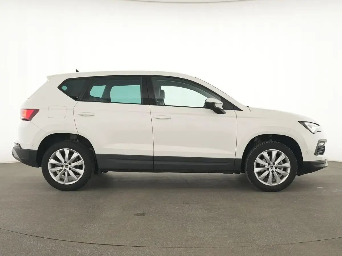 Usado Seat Ateca Style 110 CV (80 kW) 2022 Blanco SUV