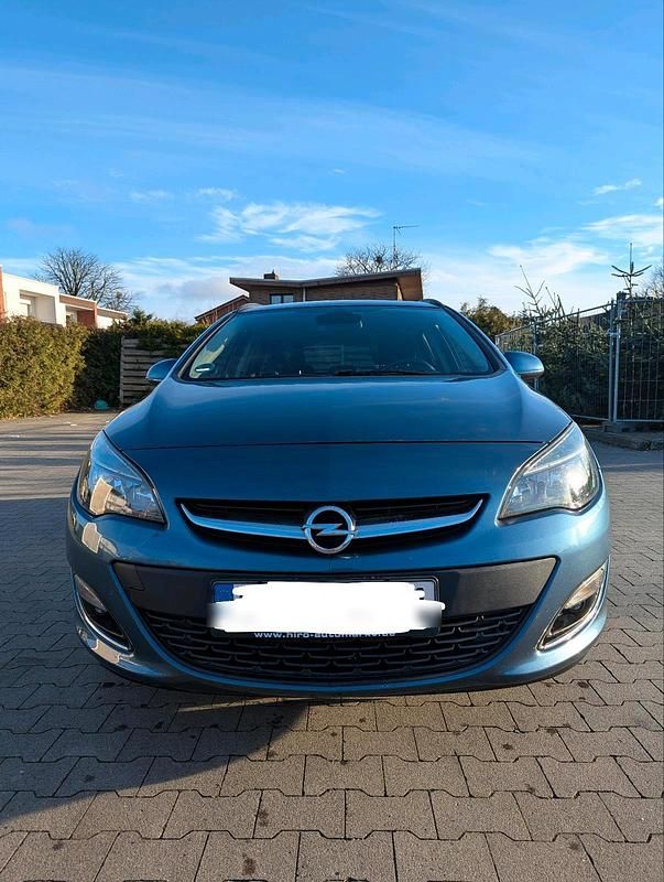 Blau Gebraucht 2013 Opel Astra Kombi | 8.500 € - Bild 1/4