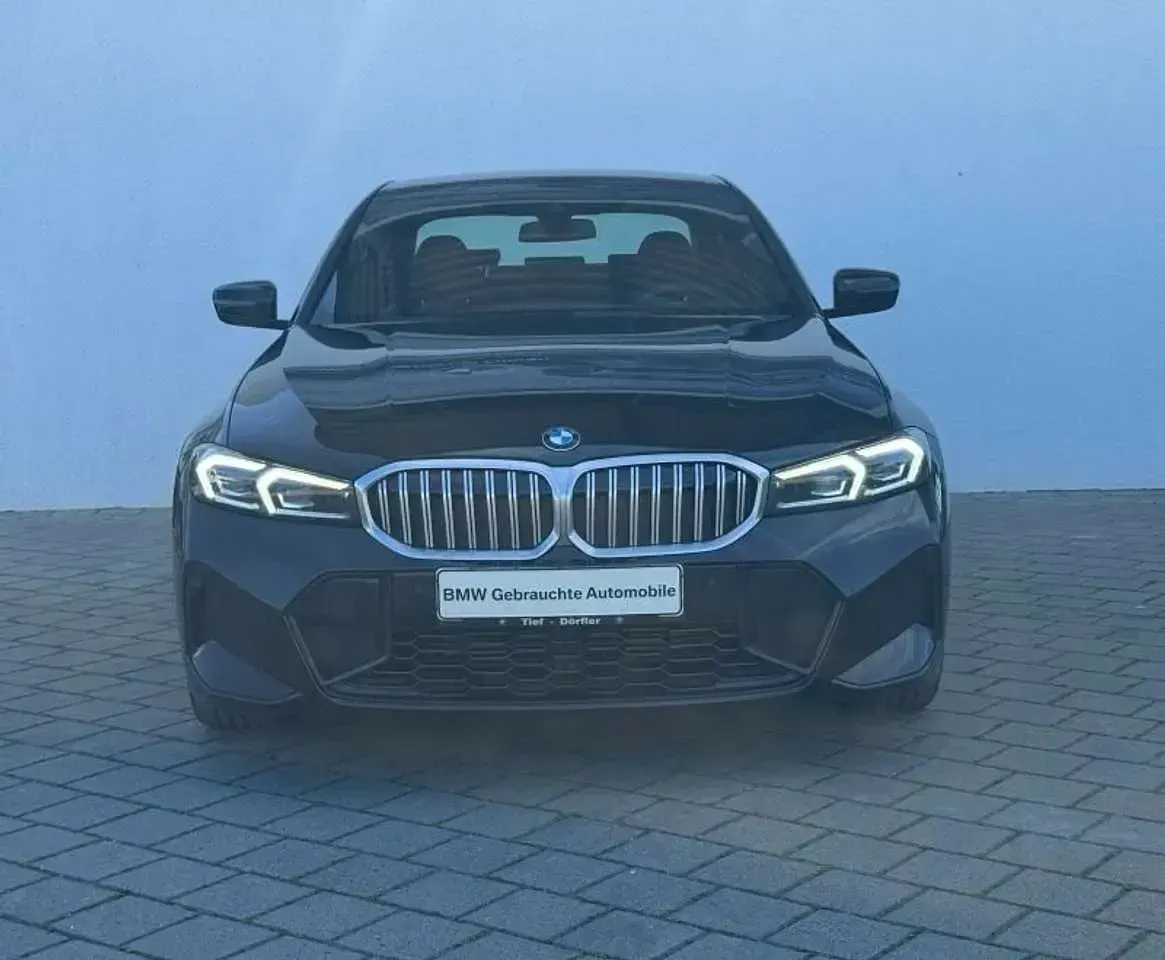 Gebraucht BMW 330 M Sport 286 PS (210 kW) 2023 Schwarz Limousine