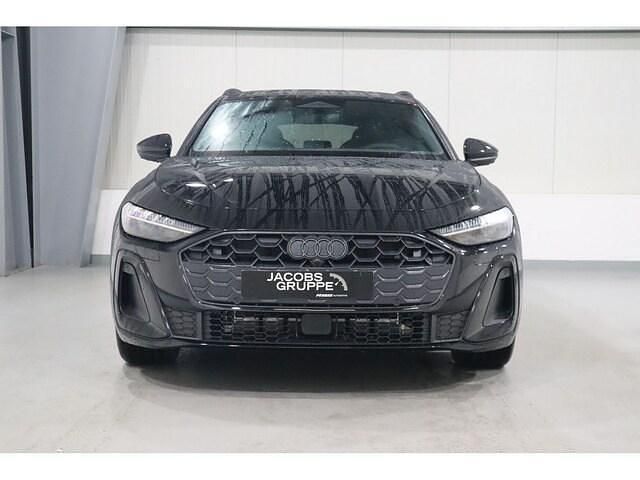 Gebraucht Audi A5 Ambiente 299 PS (219 kW) 2025 Mythosschwarz metallic Kombi