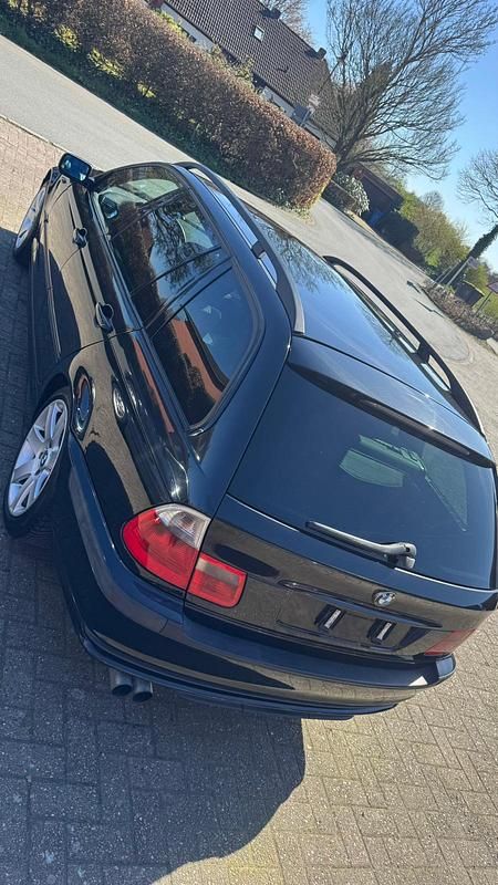 Gebraucht BMW 330 184 PS (135 kW) 2002 Schwarz Kombi