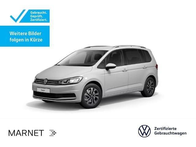 Weiß Gebraucht 2021 VW Touran Active Van / Kleinbus | 23.930 € (Guter Preis) - Bild 1/2