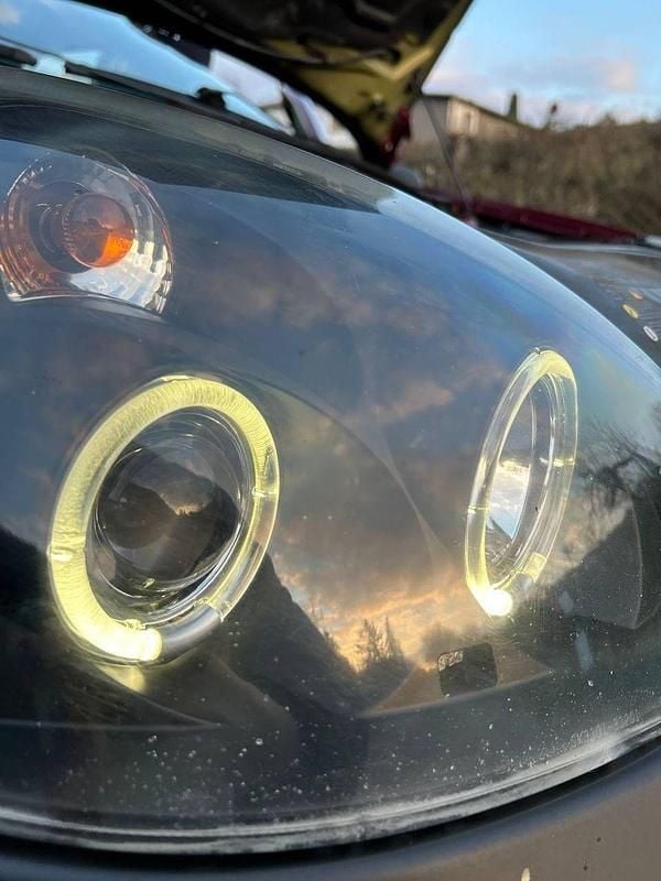 Gebraucht Renault Clio II Expression 75 PS (55 kW) 2003 Rot Kleinwagen