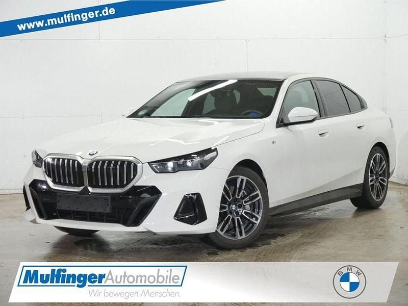 Weiß Gebraucht 2025 BMW 540 M Sport Limousine | 65.800 € (Superpreis) - Bild 1/4