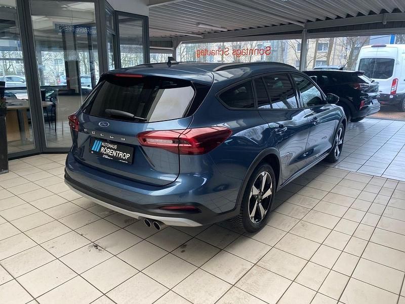 Gebraucht Ford Focus Active 116 PS (85 kW) 2024 Blau Limousine