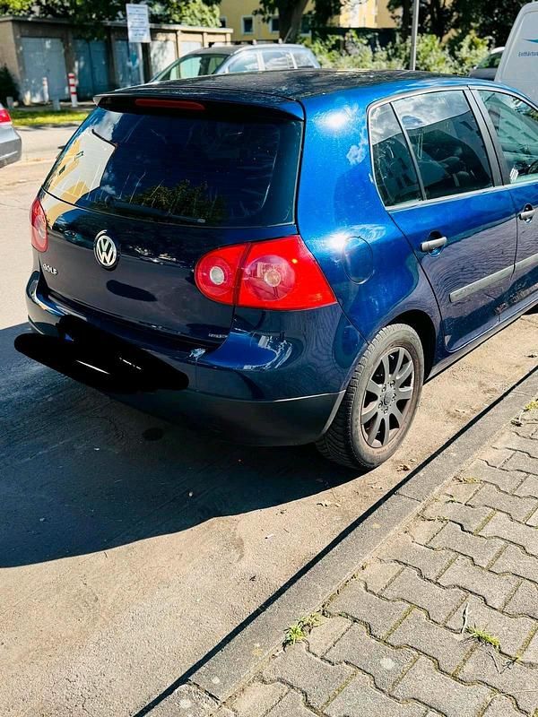 Usata VW Golf IV 2004 Blu Berlina