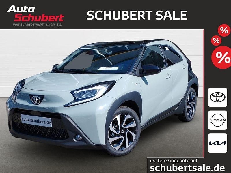 Grau Gebraucht 2024 Toyota Aygo X Team SUV | 17.480 € (Fairer Preis) - Bild 1/3