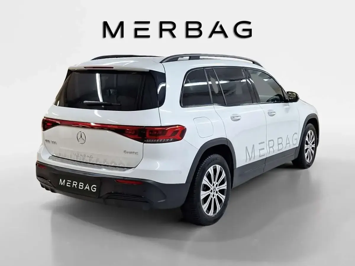 Gebraucht Mercedes EQB300 AMG 167 kW (228 PS) 2024 Digitalweiß SUV