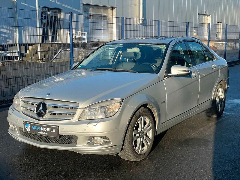 Gebraucht Mercedes C250 204 PS (150 kW) 2009 Silber Limousine