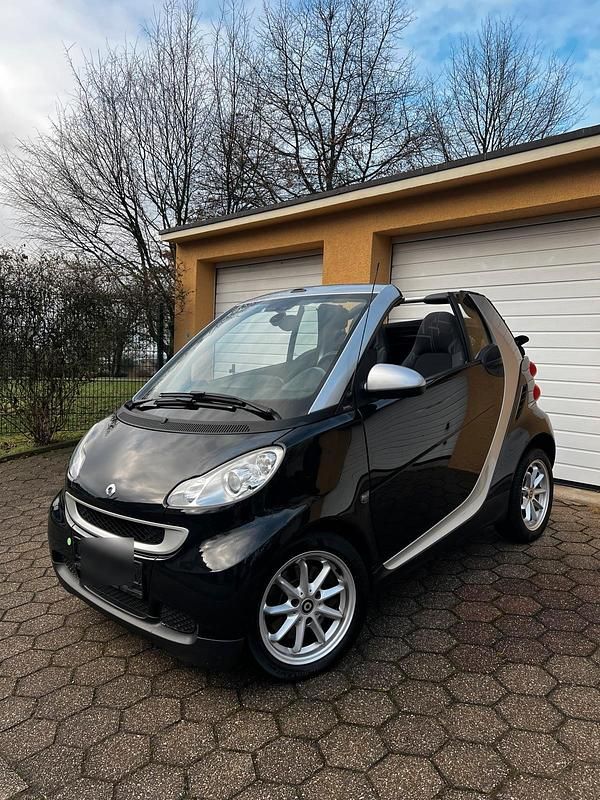 Schwarz Gebraucht 2010 Smart ForTwo Cabrio Cabrio | 5.450 € (Fairer Preis) - Bild 1/4