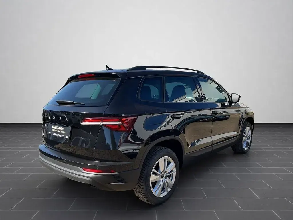 Gebraucht Skoda Karoq Selection 150 PS (110 kW) 2025 Blackmagic perleffekt (metallic) SUV