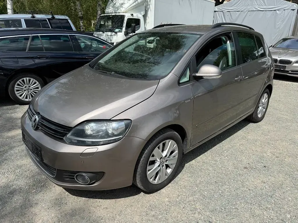 Gebraucht VW Golf VII Life 86 PS (63 kW) 2013 Braun Limousine