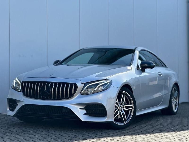 Gebraucht Mercedes E220 AMG line 194 PS (142 kW) 2018 Silber Coupé