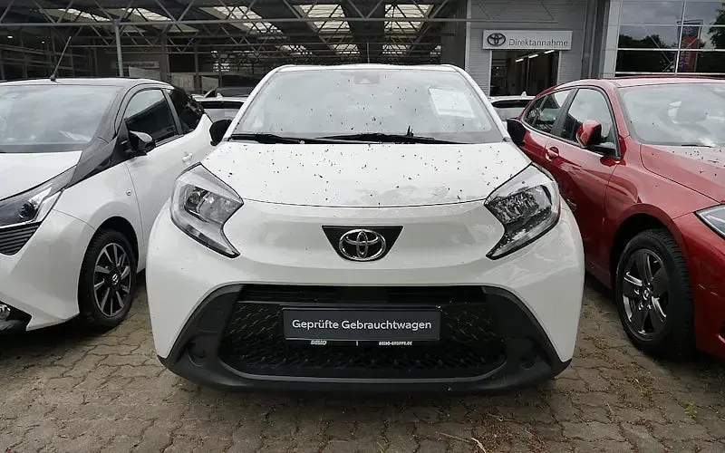 Gebraucht Toyota Aygo 72 PS (52 kW) 2022 Weiß Kleinwagen
