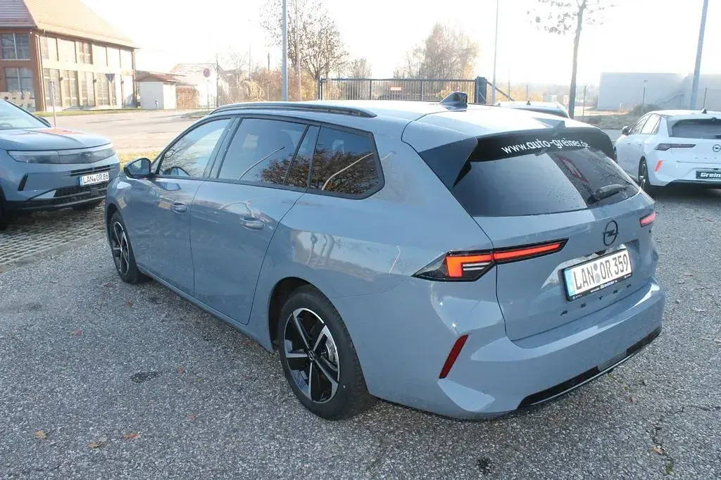 Gebraucht Opel Astra 145 PS (106 kW) 2025 Grau Kleinwagen